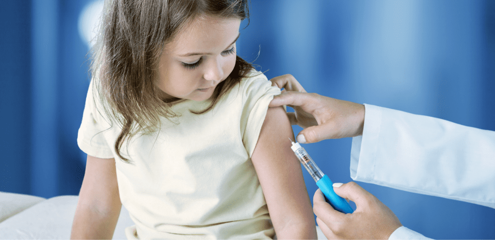 Dia Mundial de Combate à Poliomielite: pediatra alerta sobre a importância de cumprir o esquema vacinal