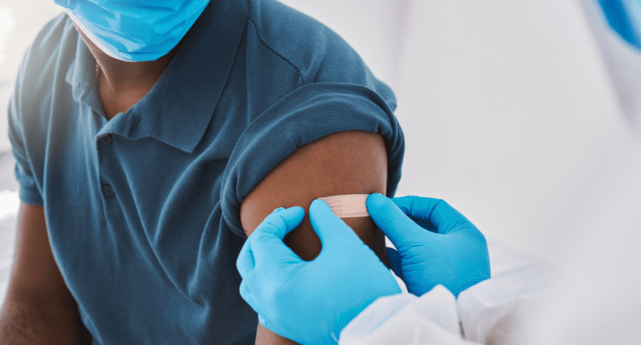 Covid-19: Falta de vacinas e diminuição nas medidas preventivas
